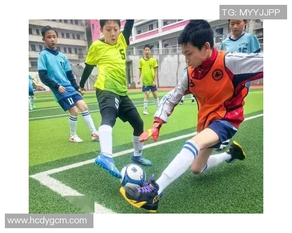 中小学生校园足球联赛助力青少年健康成长与团队精神培养